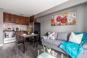 Glenview West Apartment with Patio - Near Downtown